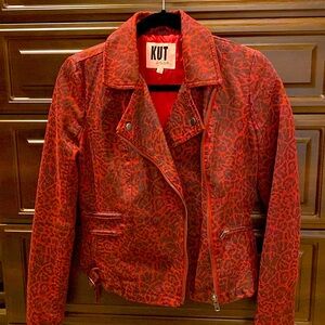 Women’s leather feeling jacket